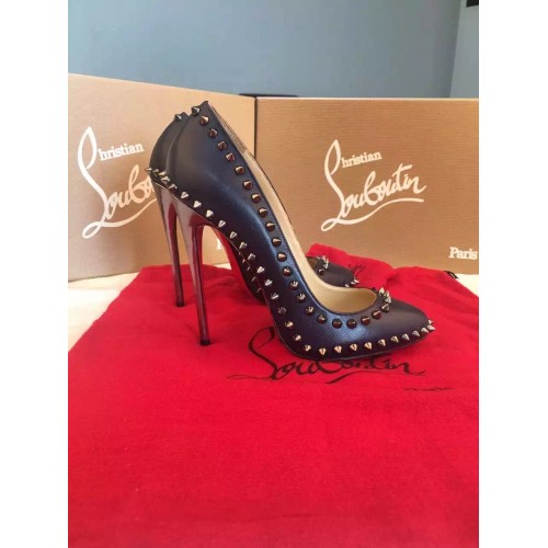 Christian Louboutin 6